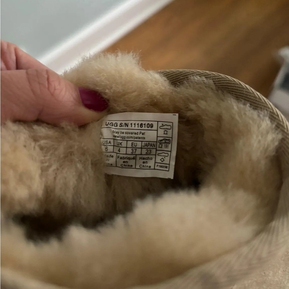 UGG Ultra Mini - Picture 10 of 10